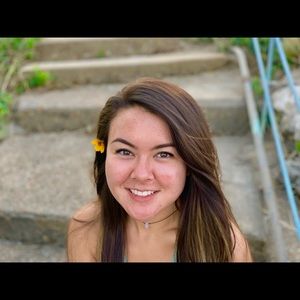 Meet your Posher, Megan